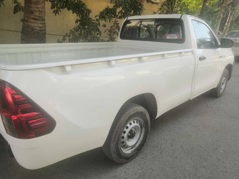 HILUX single cabin petrol 12