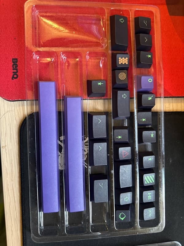 purple Japanese keycaps 2