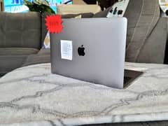 MACBOOK Pro