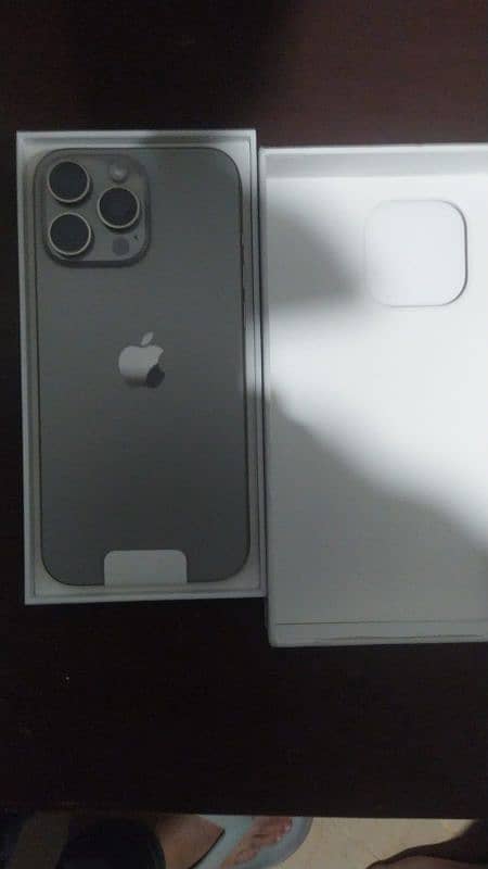 Iphone 16 Pro Max 256 GB 2