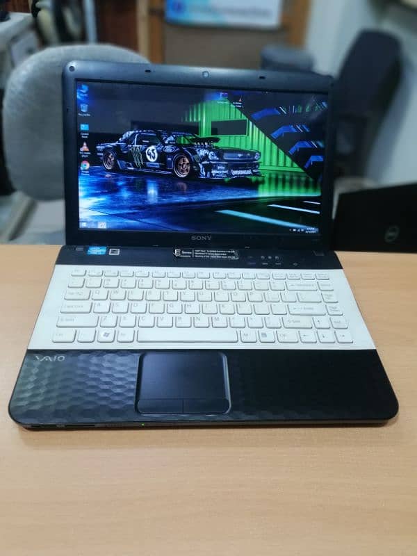 SonyVaio VPC Series Corei3 2nd Gen Laptop in Excellent Condition A+ 0