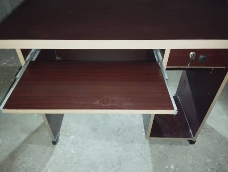 Computer Table for office or home used 1