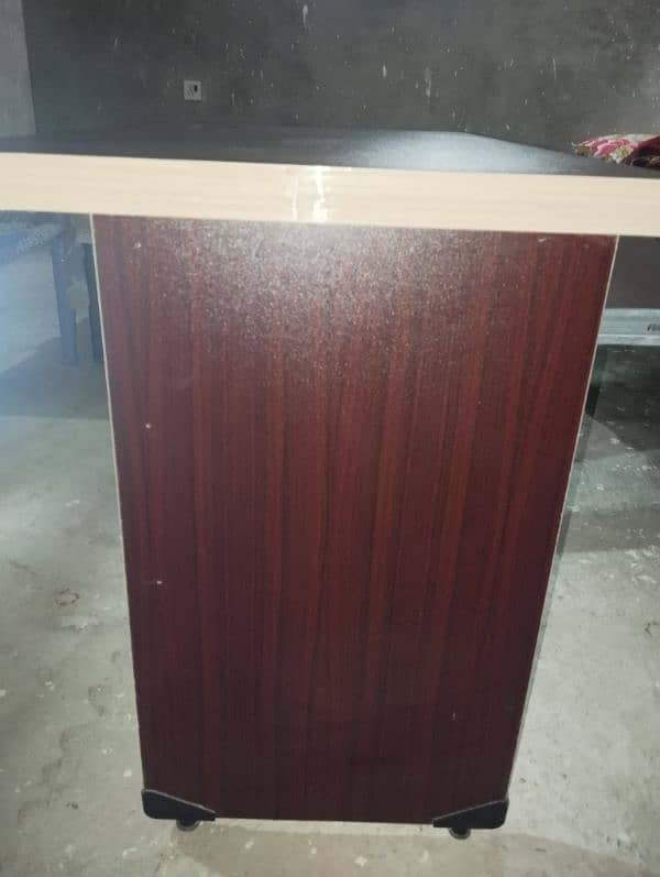 Computer Table for office or home used 5