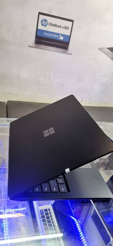 Microsoft laptop 2/ i5/10th/14"4k 9