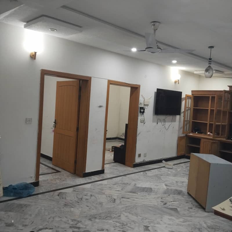 30x60 Besment for rent in G-15 Islamabad 0