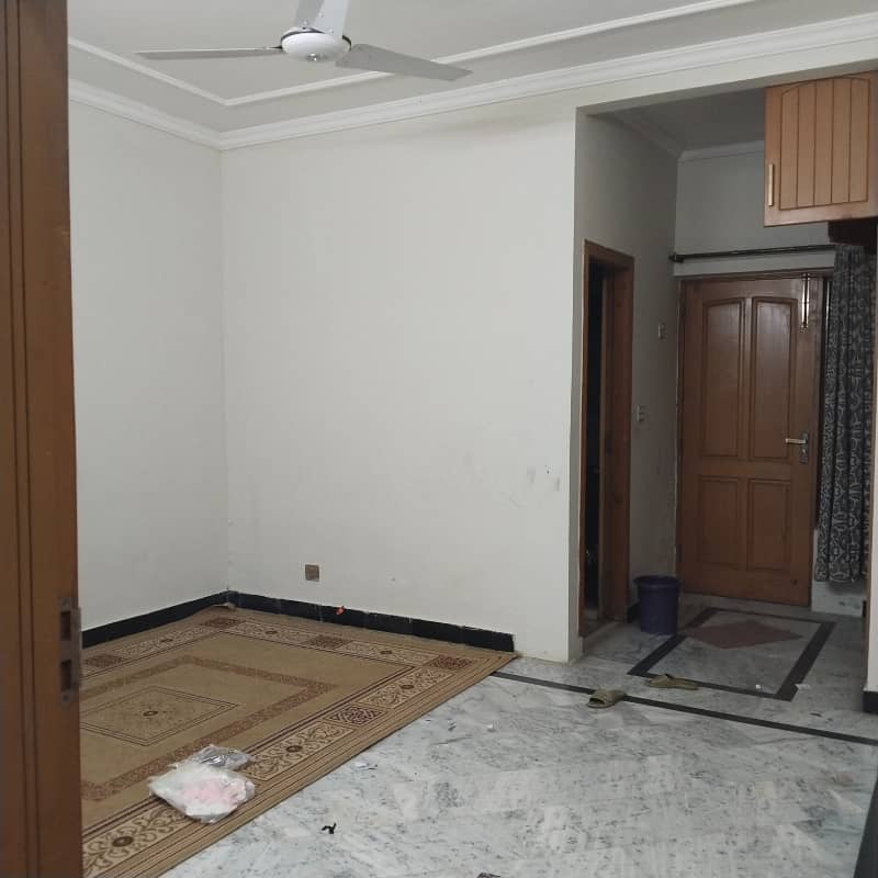 30x60 Besment for rent in G-15 Islamabad 13