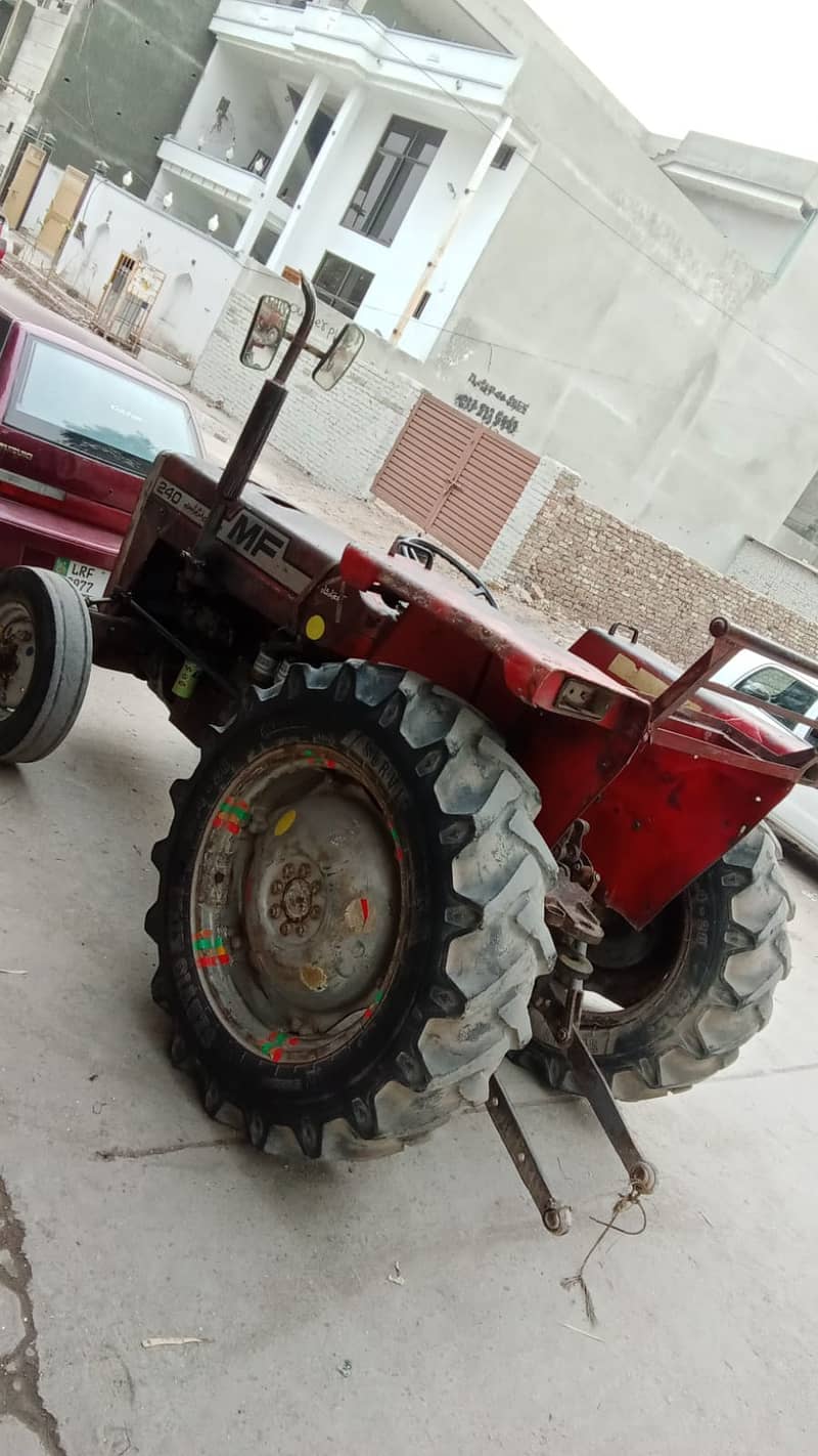 Massey Ferguson 240 Tractor Model 1992 5