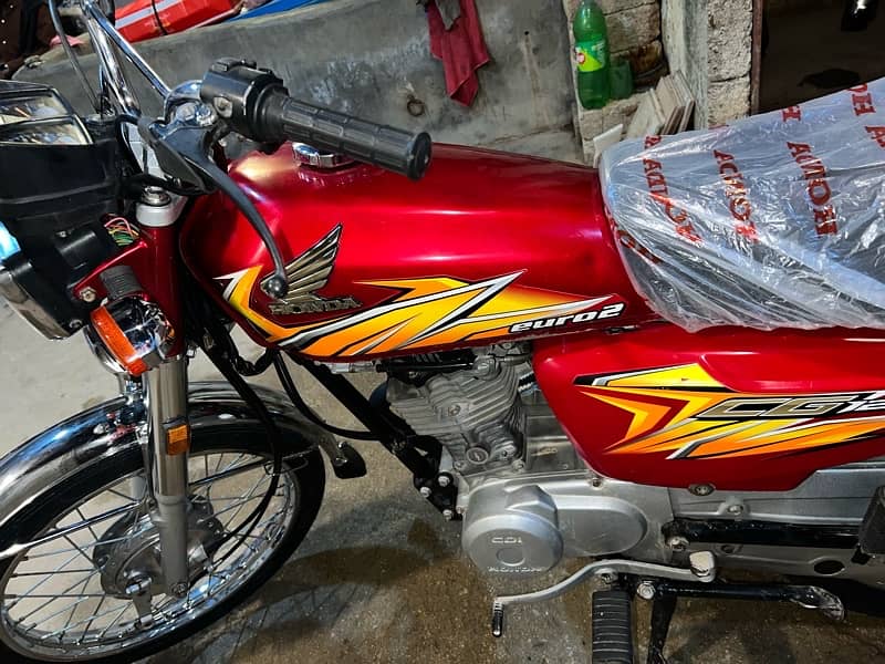 Honda CG 125 Red new condition just buy and drive 5