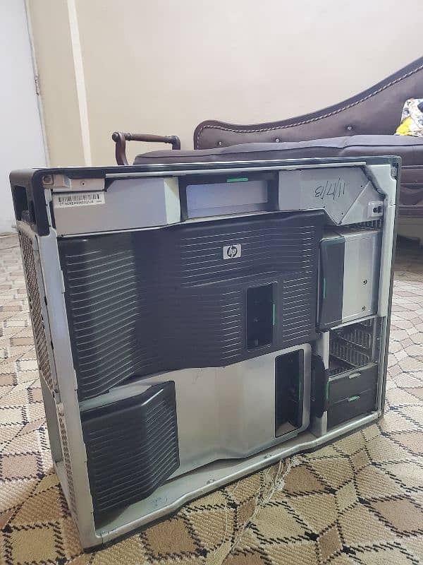 HP z800 workstation 1