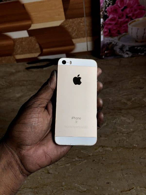 IPHONE 5 SE 16GB PTA APPROVED 3