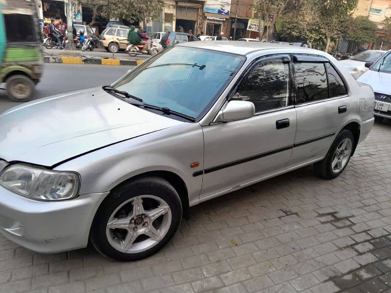 Honda Civic EXi 2002 1