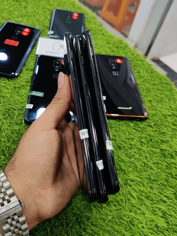 OnePlus 6T, 5T, 6, 8T, 9, 9 Pro 4