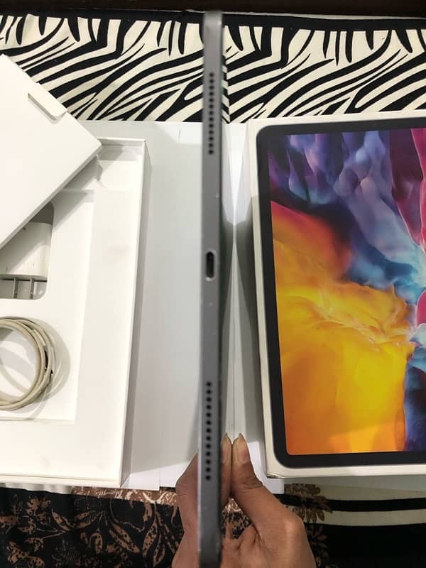 IPAD PRO 2nd Generation 11 inches 128GB 8