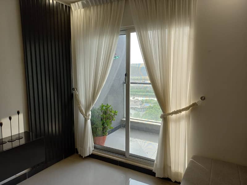 2 Bed Luxurious Apartment Available For Rent 25