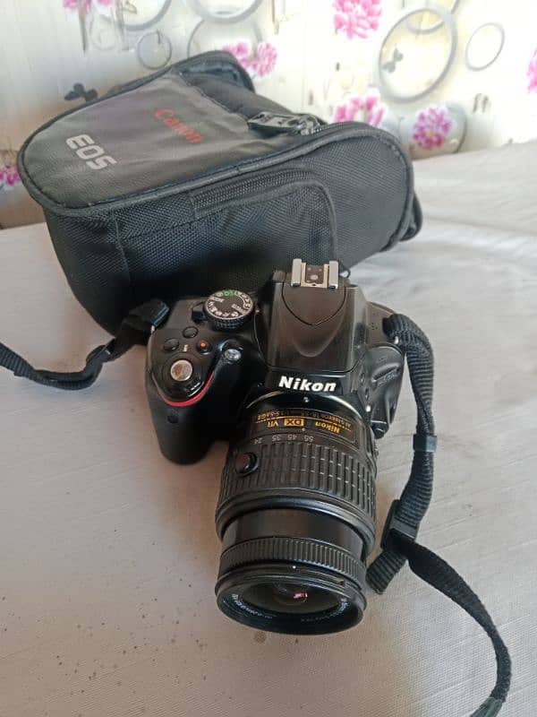 nikon D5100 with 18_55 lens 1