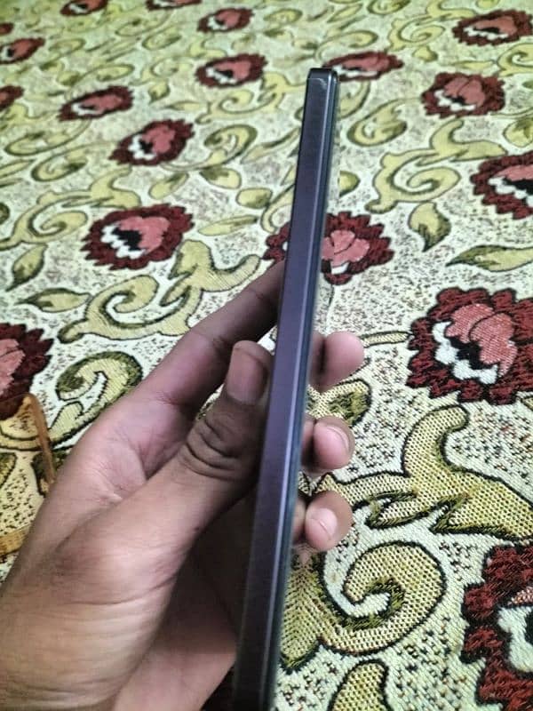 iam selling vivo y27s 5