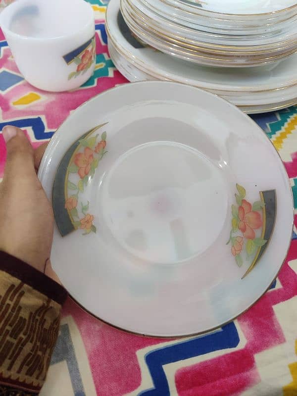 dinner set 4