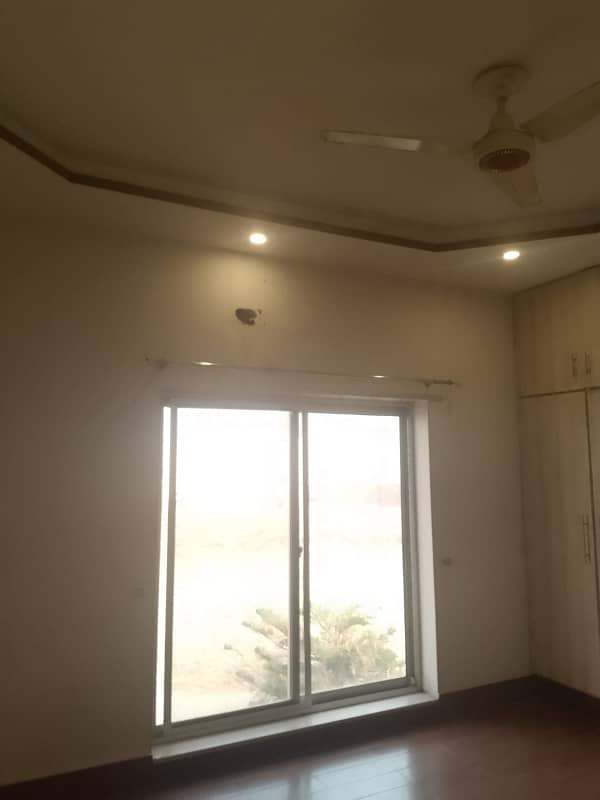 Kanal Upper Portion For RENT DHA Rehbar Near McDonald 5