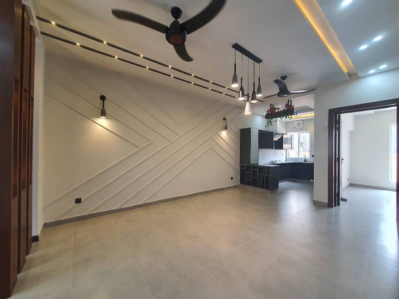 7 Marla Luxury Designer House For Rent 1