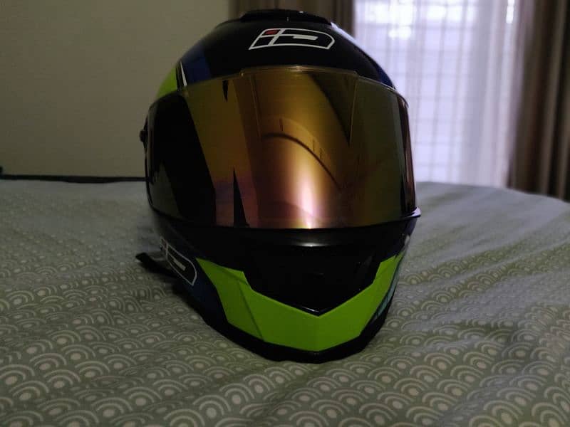 iD Helmet 1