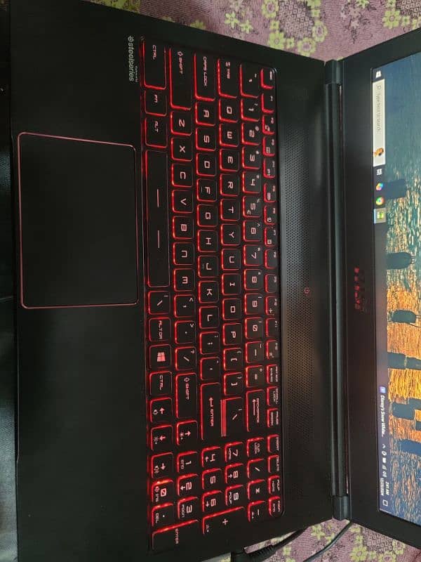 MSI GS63VR 7RF Stealth Pro Steelseries 0