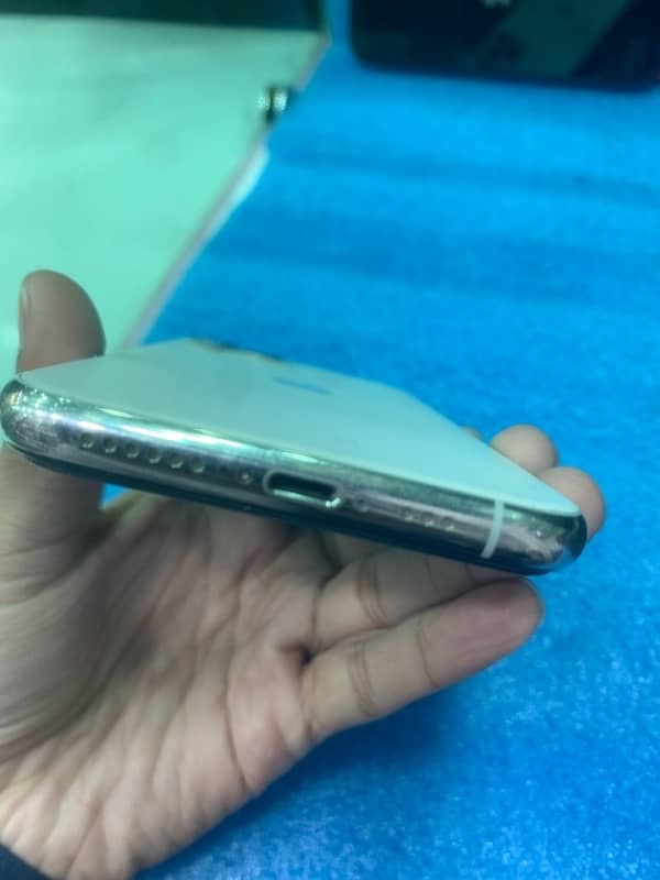 Iphone 11 pro Non PTA 256 gb 6