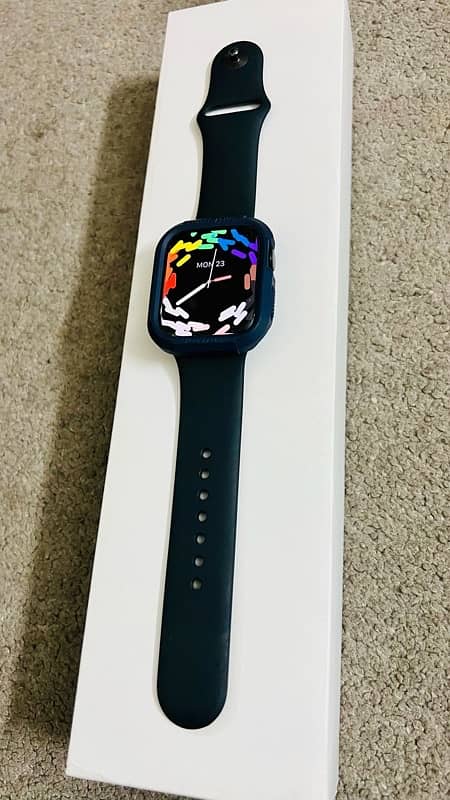 Apple Watch Series 7 - Full Box 3