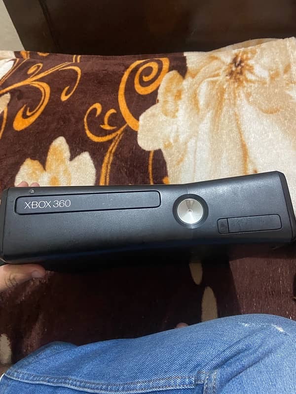 xbox 360 slim (250)gb 3