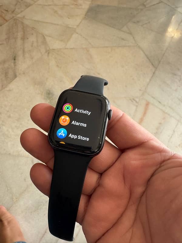 Apple Watch Series 5 44mm 0