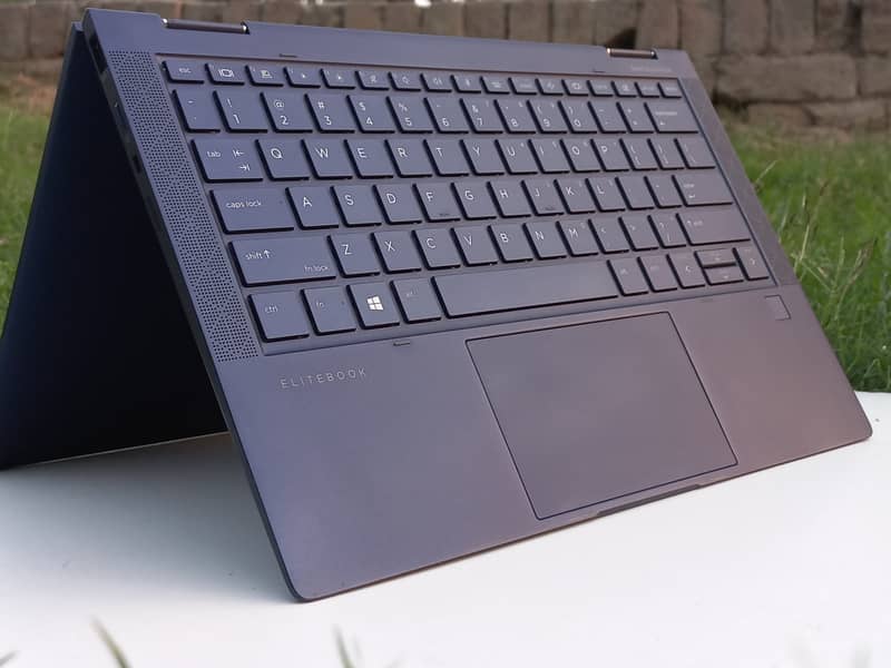 Hp Elite Dragonfly G2 Core i5 11th gen touch 360 7