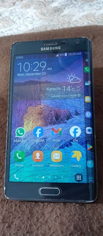 Samsung Galaxy Note Edge (SALE URGENT) 1