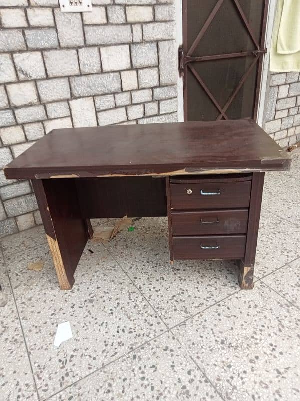 Used office Table 0