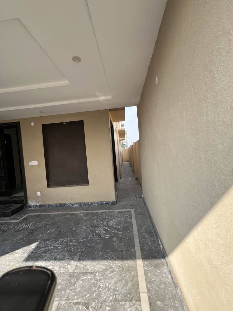 8 Marla like brand new house for sale C block Bahria orchard Lahore 3