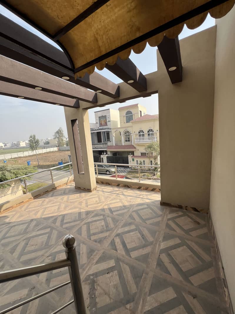 8 Marla like brand new house for sale C block Bahria orchard Lahore 23