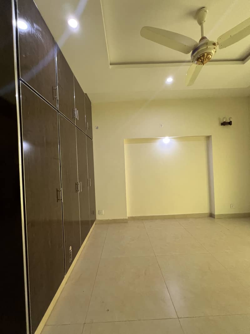 8 Marla like brand new house for sale C block Bahria orchard Lahore 24