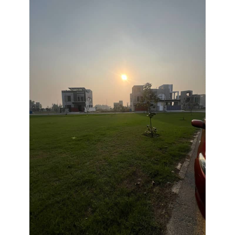 8 Marla Facing Park Plot On Ground Park Active Reasonable Price A Block Bahria Orchard 0