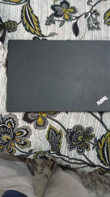 Laptop Lenovo T490, Core i5, 8th Generation, 10/10 condition 0