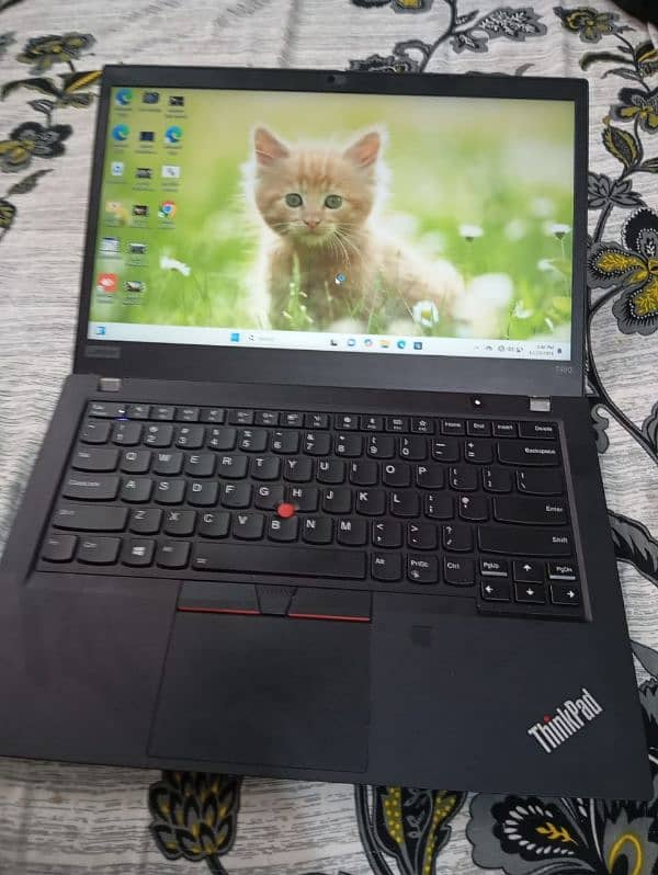 Laptop Lenovo T490, Core i5, 8th Generation, 10/10 condition 1