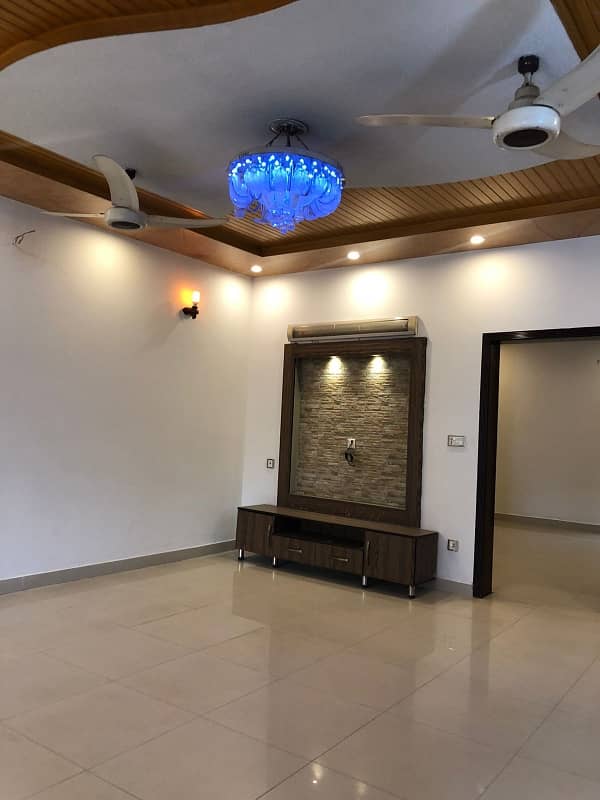 8 Marla Fully Developed Area Slightly Used House For Sale Bahria Town Umar Block Lahore 3