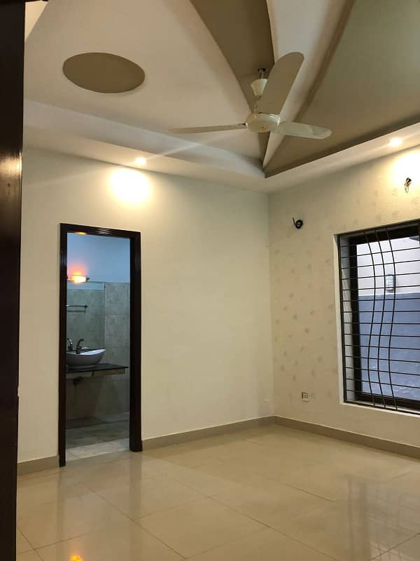 8 Marla Fully Developed Area Slightly Used House For Sale Bahria Town Umar Block Lahore 4