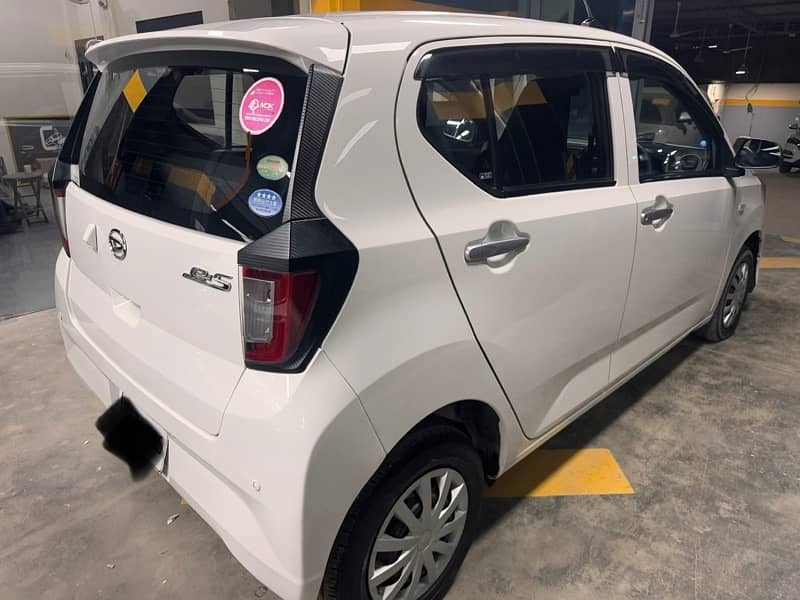 Daihatsu Mira 2018 9