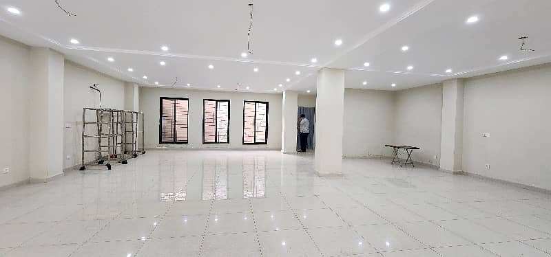 Ground floor Commercial for Rent 3