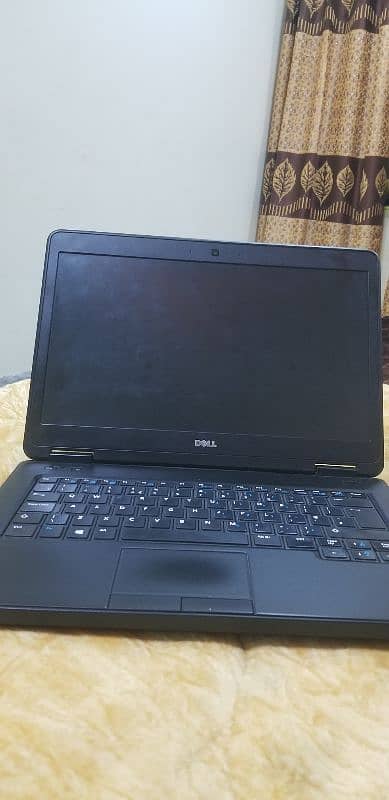 Dell i core 5 laptop 4Gb and Room 500+Gb 6