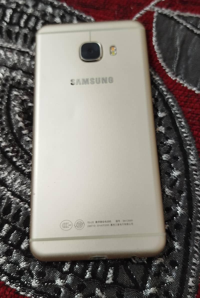 Samsung Mobile C5 1