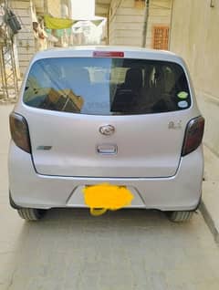 Daihatsu Mira 2012