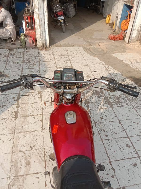 Yamaha 2 stroke good condition 1998 se PLC clear Karachi number 3