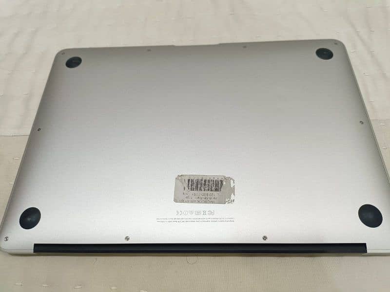 macbook air 2017 13 inch 256ssd 5