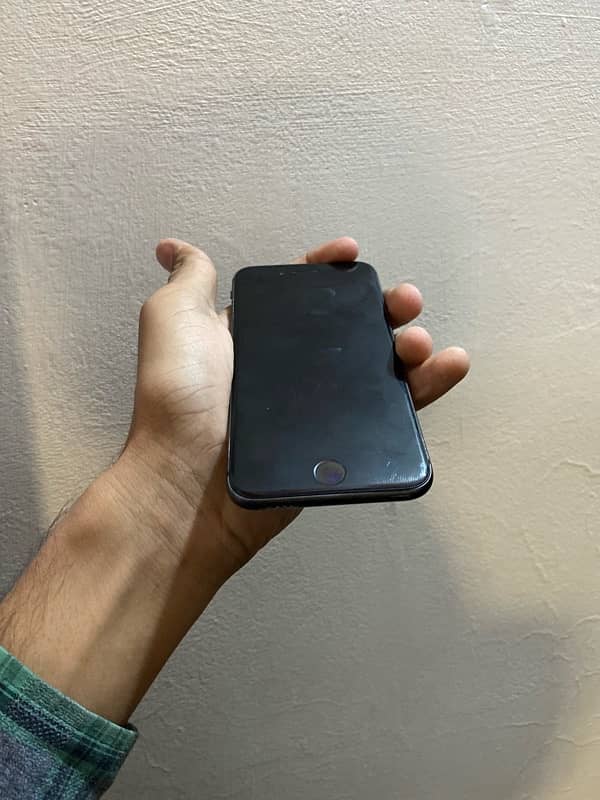 best offer iPhone 8 official pta approve 1