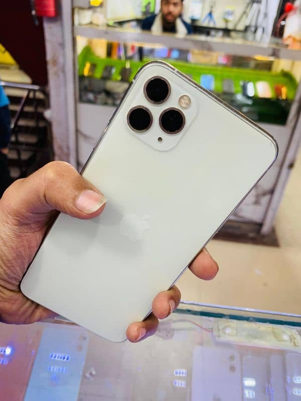 iPhone 11 pro maxx 256gb PTA Approved 0