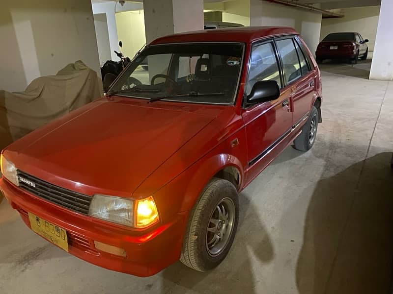 Daihatsu Charade 1985 3